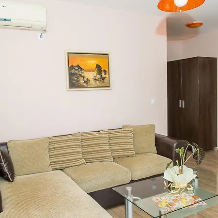 Fiore 게스트하우스 네세부르