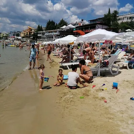 Fiore בית הארחה